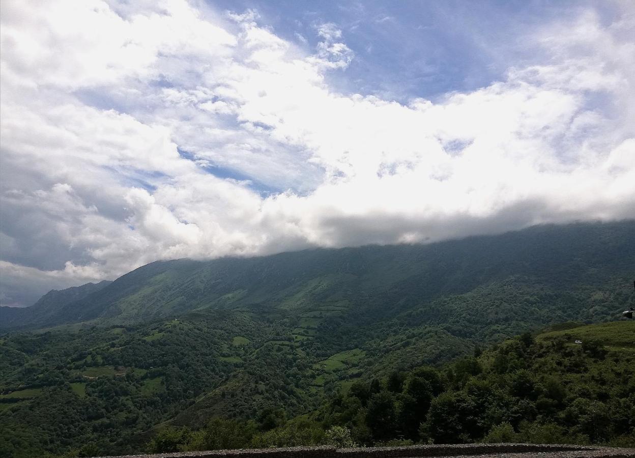 Hotel Mirador Del Angliru Eboutique リオサ エクステリア 写真